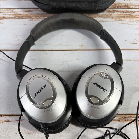 Bose QuietComfort 15 On-Ear Headphones Noise Cancelling Tested - Picture 2 of 7